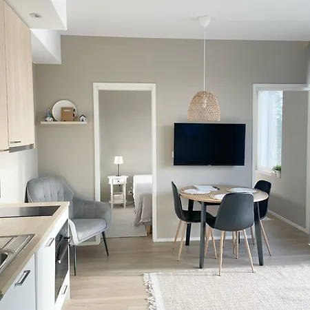 Sunny Hiekkasaerkaet Apartment *