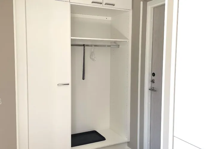 Sunny Hiekkasaerkaet *