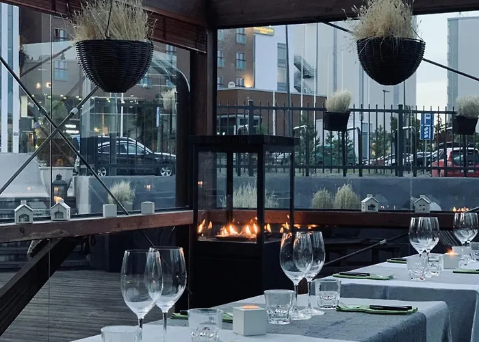 Sunny Hiekkasaerkaet